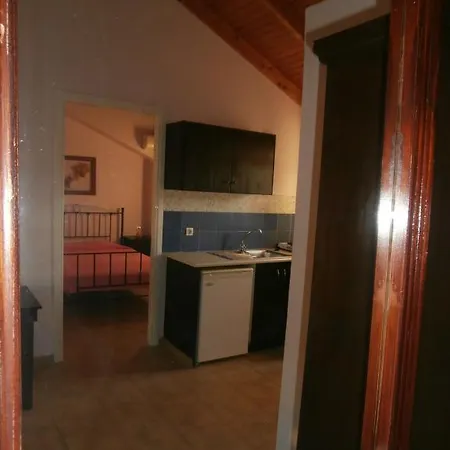 Appart hôtel Pansion Porto Tsi Ostrias