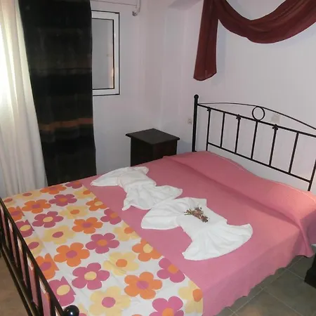 Pansion Porto Tsi Ostrias Appart hôtel 3*